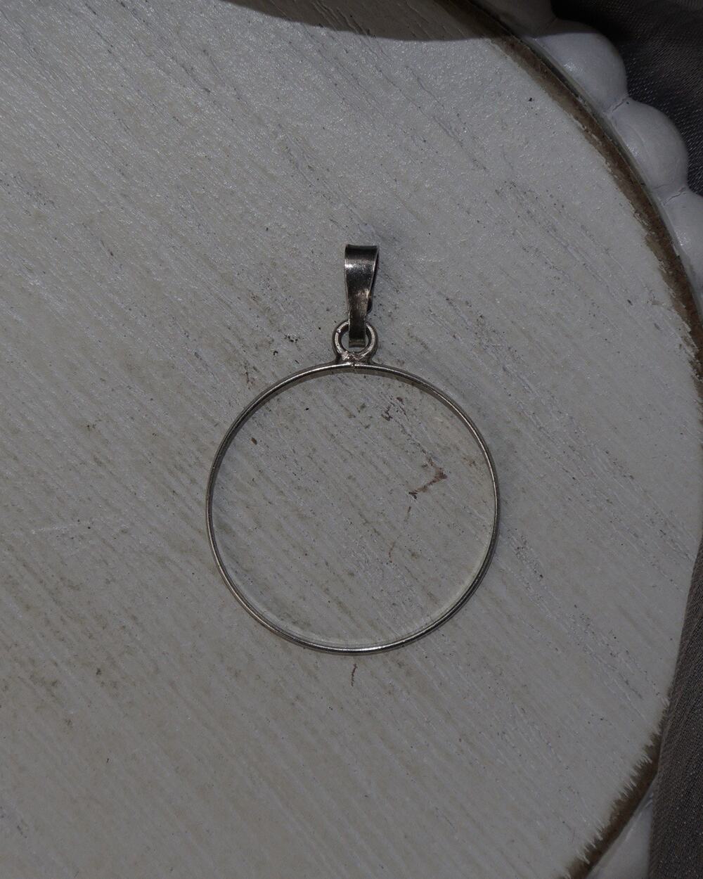 Sterling Silver Coin Bezel Pendant 0.8G / 1.3in